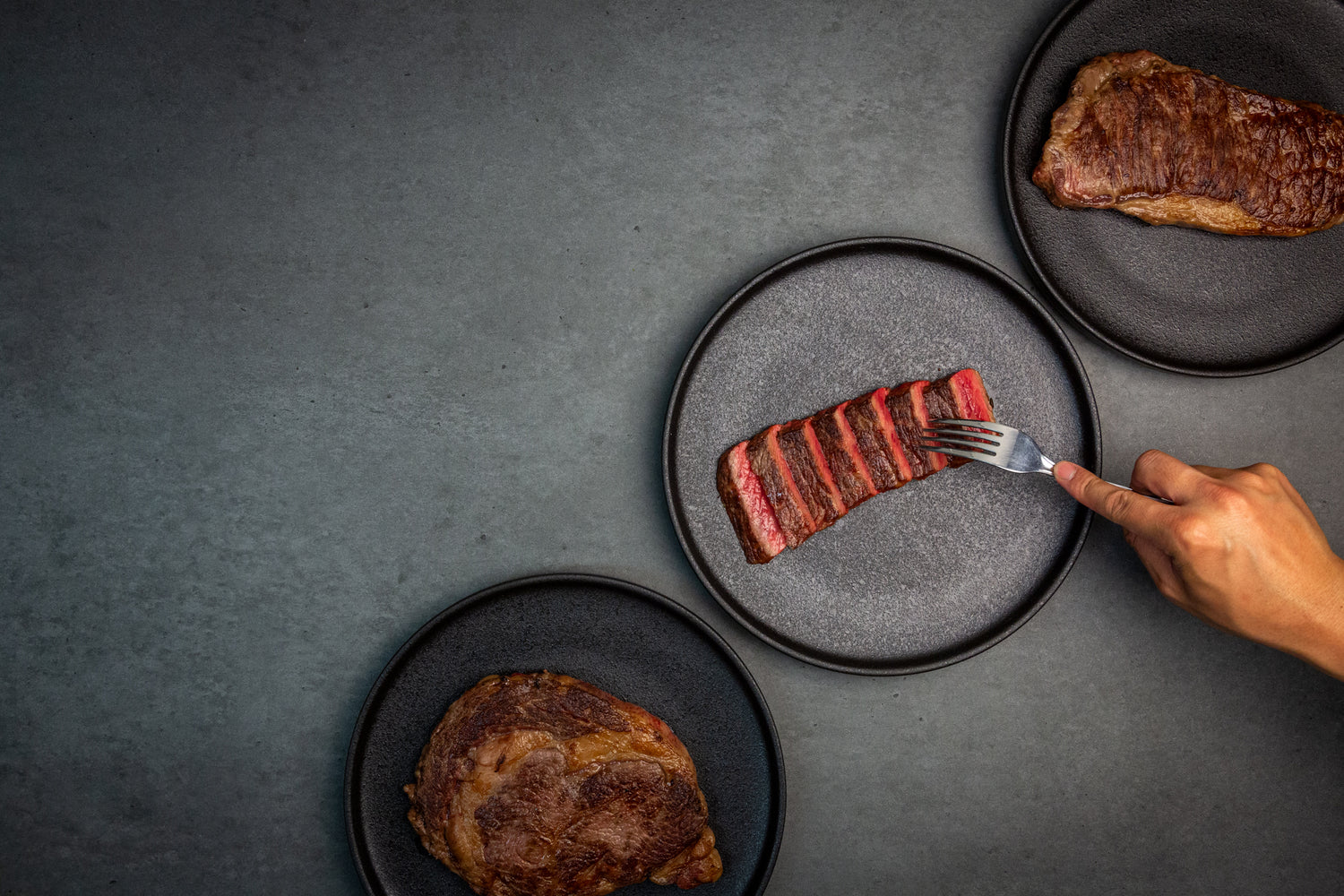 Mastering the Art of Steak: A Simple Guide on How to Cook the Perfect Steak